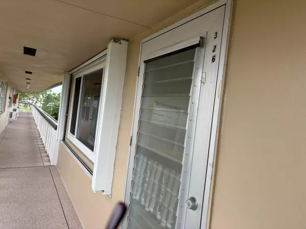 West Palm Beach, FL 33417,326 Andover M