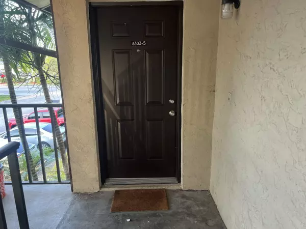 Lake Worth, FL 33461,3303 Kirk RD 5