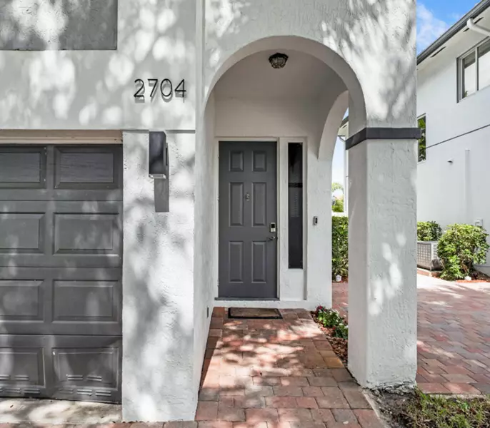 2704 Treasure Cove CIR, Dania, FL 33312