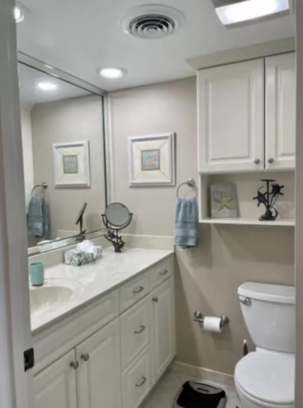 Stuart, FL 34994,974 NW Spruce Ridge DR 4