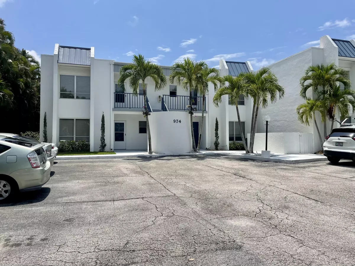 Stuart, FL 34994,974 NW Spruce Ridge DR 4