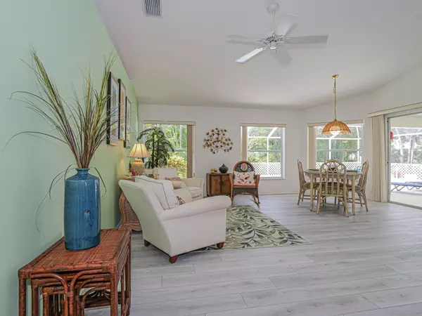 Vero Beach, FL 32968,5155 3rd MNR