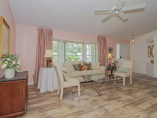 Vero Beach, FL 32968,5155 3rd MNR