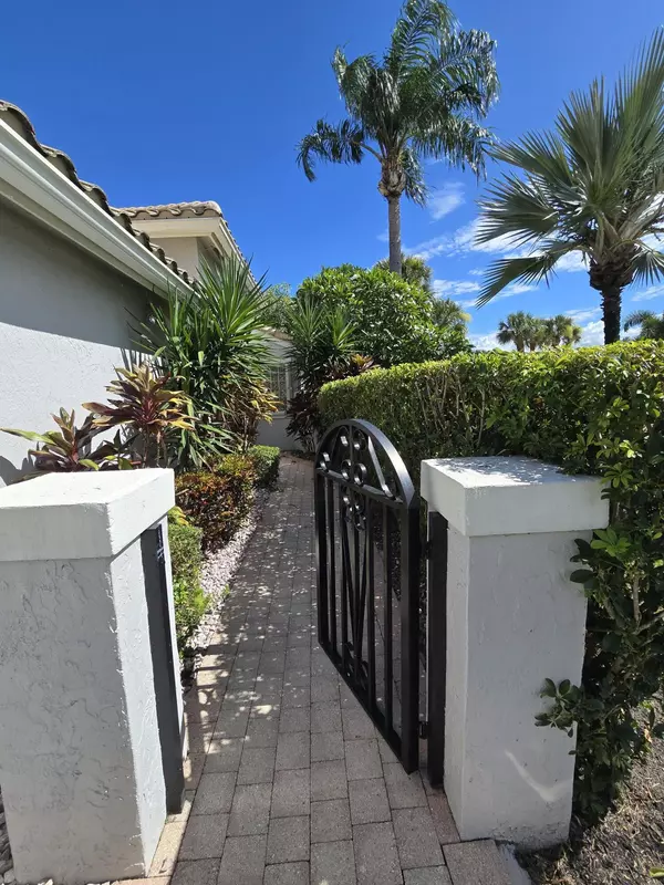 Boynton Beach, FL 33437,7470 Chorale RD