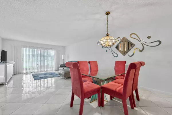 Delray Beach, FL 33484,6193 Pointe Regal CIR 106