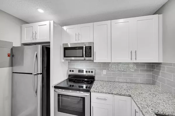Greenacres, FL 33415,719 Sunny Pine WAY G3