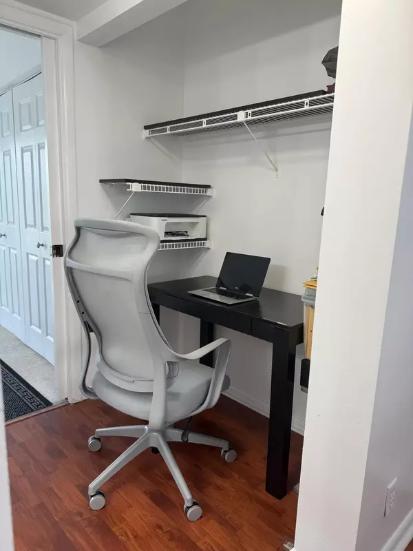 Boca Raton, FL 33434,244 Suffolk F