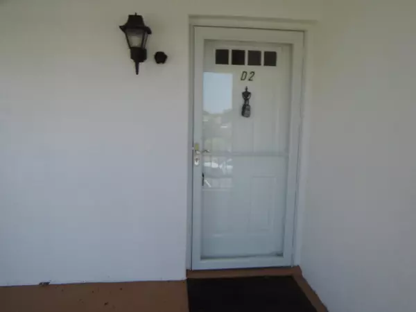 Fort Pierce, FL 34982,1209 S Lakes End DR D-2