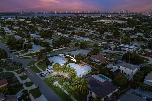 North Palm Beach, FL 33408,504 Gulf RD