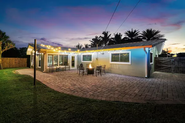 North Palm Beach, FL 33408,504 Gulf RD