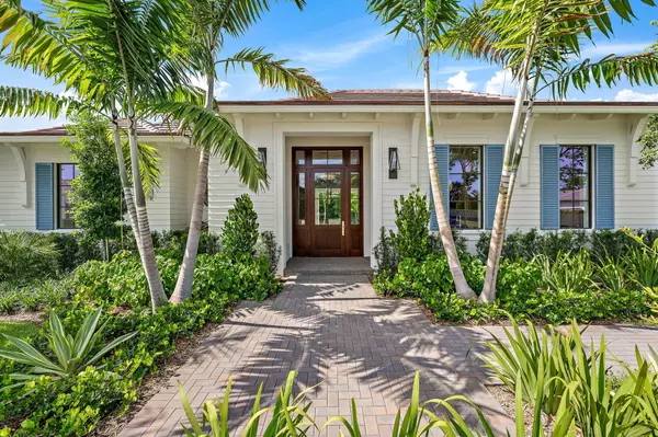 2916 Bluewater CV, Gulf Stream, FL 33483