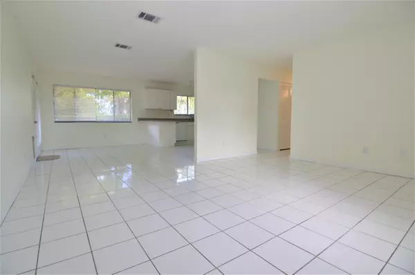 Port Saint Lucie, FL 34983,849 SE Lansdowne AVE