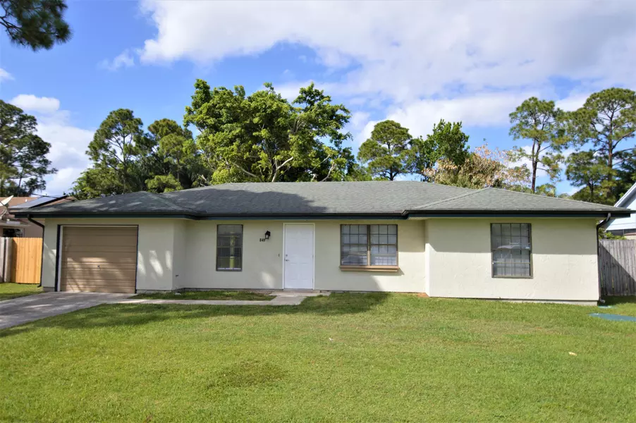 849 SE Lansdowne AVE, Port Saint Lucie, FL 34983