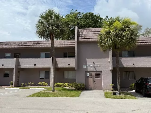 2828 Casita WAY 211, Delray Beach, FL 33445