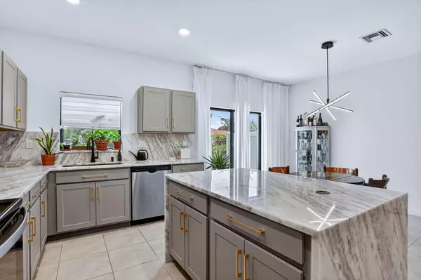Pompano Beach, FL 33060,950 NW 3rd TER