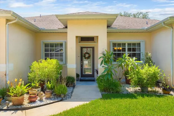 Port Saint Lucie, FL 34952,8293 Redcedar PL