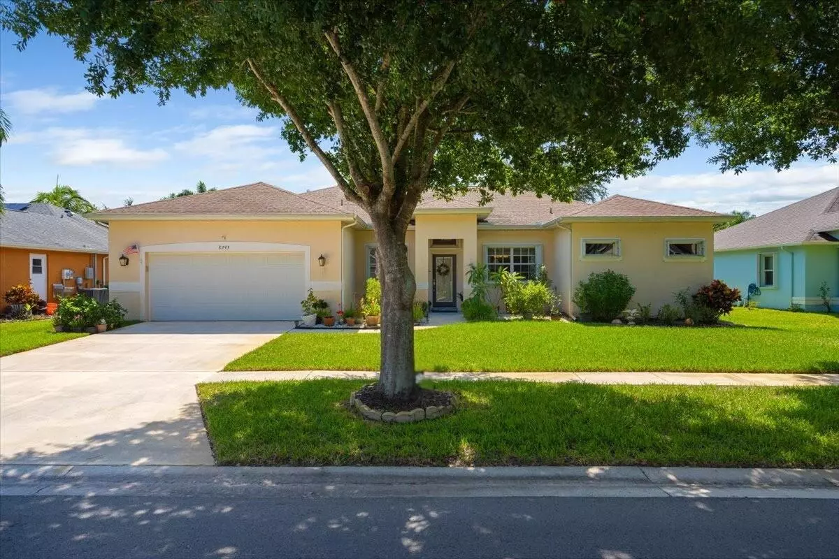 Port Saint Lucie, FL 34952,8293 Redcedar PL