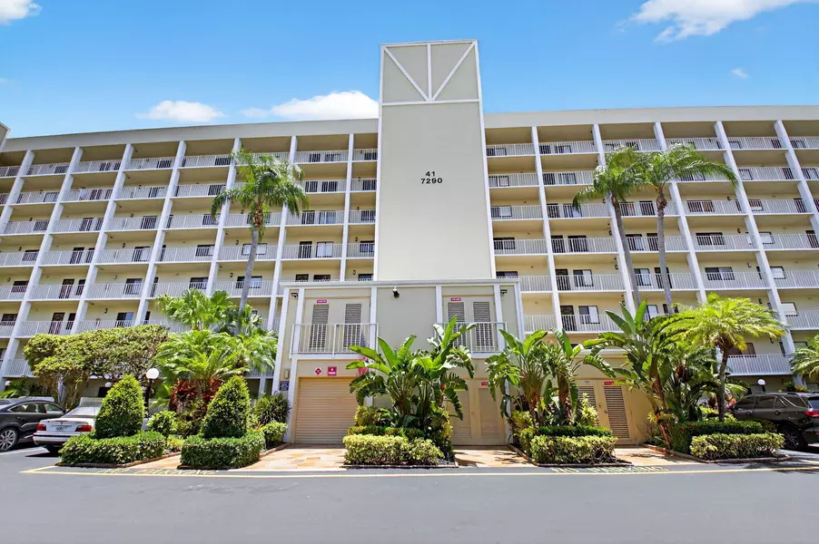 7290 Kinghurst DR 803, Delray Beach, FL 33446