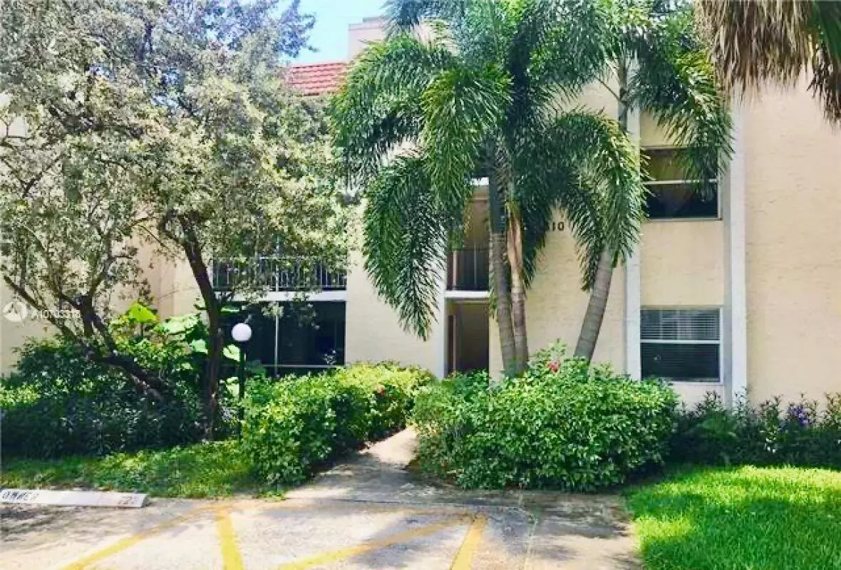 Boca Raton, FL 33486,610 NW 13th ST 15