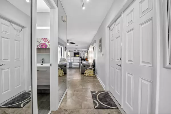 Boynton Beach, FL 33436,1508 Palmland DR