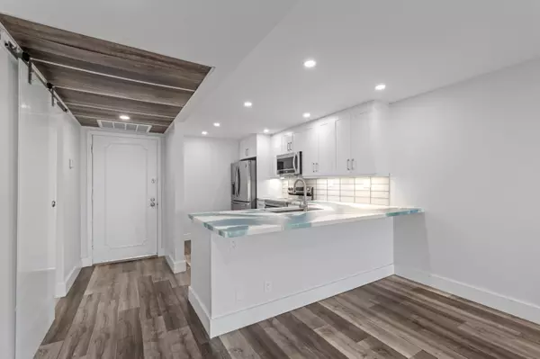 Boca Raton, FL 33432,6 Royal Palm WAY 509