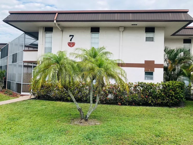7 W Greenway 206, Royal Palm Beach, FL 33411