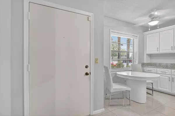 Boca Raton, FL 33428,9170 SW 14th ST 4105