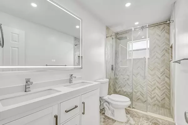 Boynton Beach, FL 33426,2098 SW 13th WAY