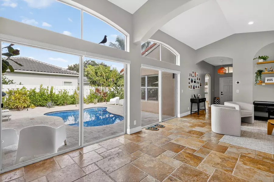 5381 Oakmont Village CIR, Lake Worth, FL 33463