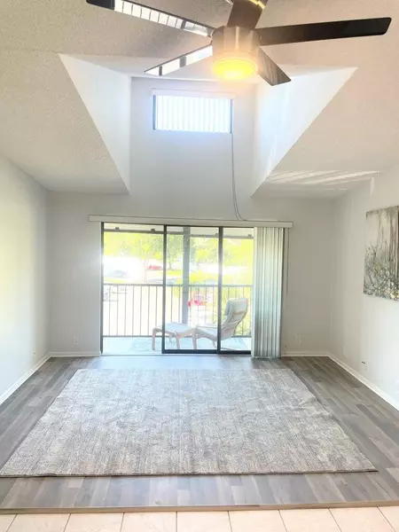 811 Sky Pine WAY C-3, Greenacres, FL 33415