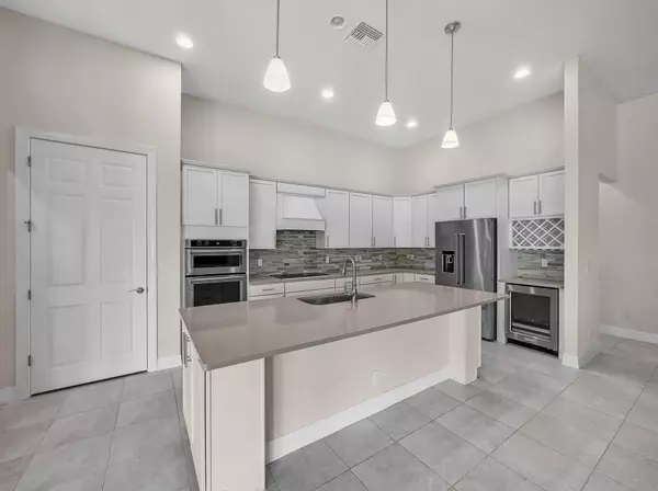Palm City, FL 34990,724 SW Sea Green ST