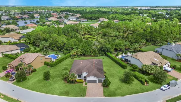 Palm City, FL 34990,724 SW Sea Green ST