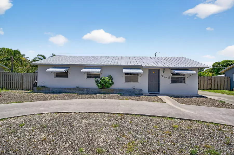 1208 Cherokee ST, Jupiter, FL 33458