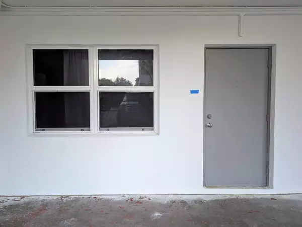 Pompano Beach, FL 33062,2860 NE 14th St CSWY 102d