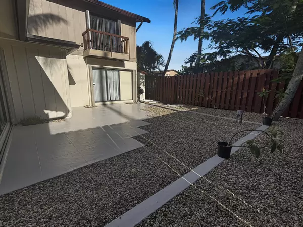 Greenacres, FL 33463,4208 N N Landar Drive DR