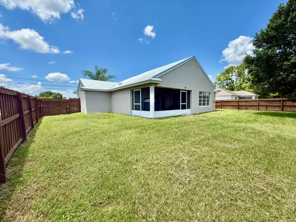 Port Saint Lucie, FL 34953,1561 SW Gadsan AVE