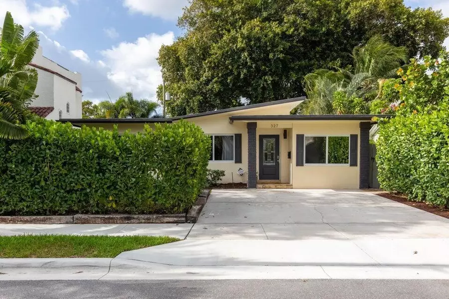 327 Dartmouth Drive DR, Lake Worth, FL 33460