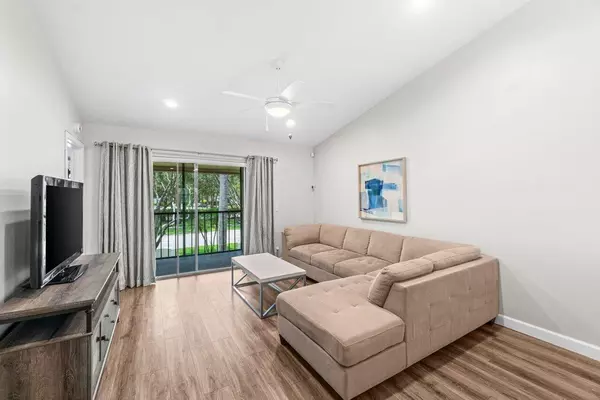 Boca Raton, FL 33433,22148 Palms WAY 203