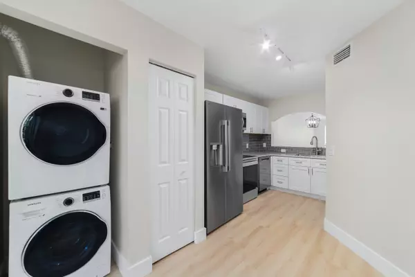 3750 N Jog RD 105, West Palm Beach, FL 33411