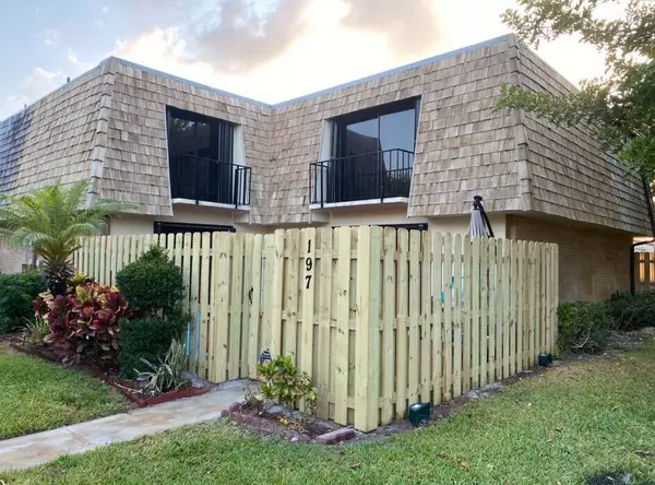 Palm Springs, FL 33461,197 Lake Arbor DR