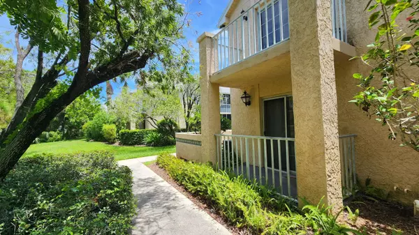 Port Saint Lucie, FL 34952,1610 SE Green Acres CIR Q-202