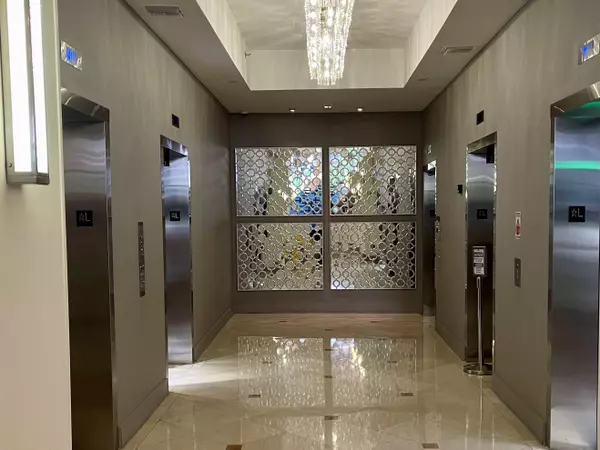 Miami Beach, FL 33139,100 Lincoln RD 1105