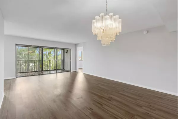 Lake Worth, FL 33467,4080 Tivoli CT 302