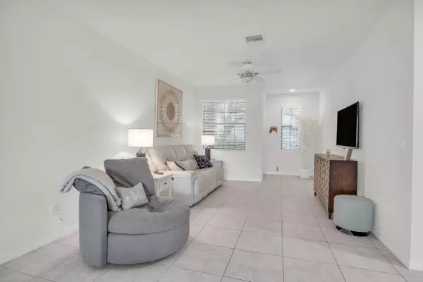 Delray Beach, FL 33484,5018 S Astor CIR