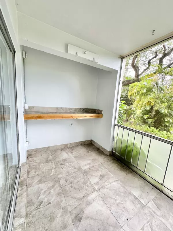 Boca Raton, FL 33486,610 NW 13th 0160 ST 16