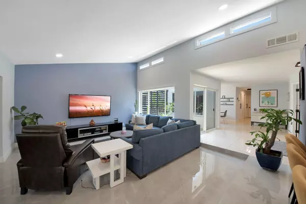 Boynton Beach, FL 33437,5695 Ainsley CT