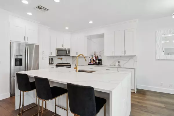 Boca Raton, FL 33487,7110 NW Turtle WALK