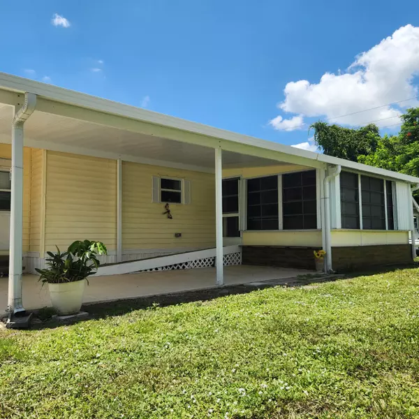 Port Saint Lucie, FL 34952,218 W Caribbean