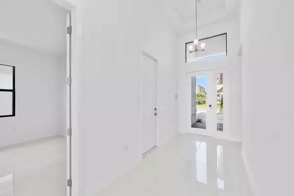 Palm Beach Gardens, FL 33412,10036 Heron Flock DR