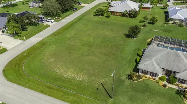 Port Saint Lucie, FL 34953,163 SW Hawthorne CIR